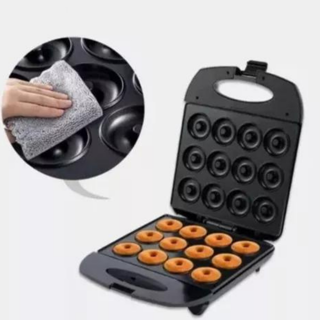 Mini máquina de donas abierta con 12 donas